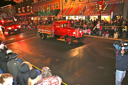 Light up 2015 Old Firetruck Light up 2015 Old Firetruck