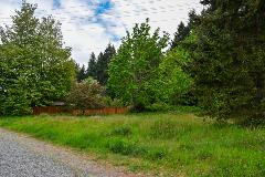 Methuen-Street-Garry-Oak-Glade-project-may-8-2026-1200x800-04